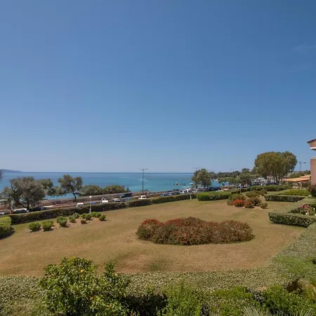 Aria Marina Апартаменти